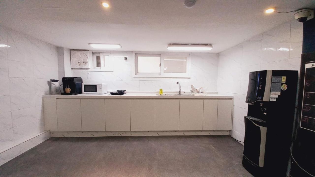 Haechi Stay Guesthouse - For Foreigners Only Seoul Exterior photo